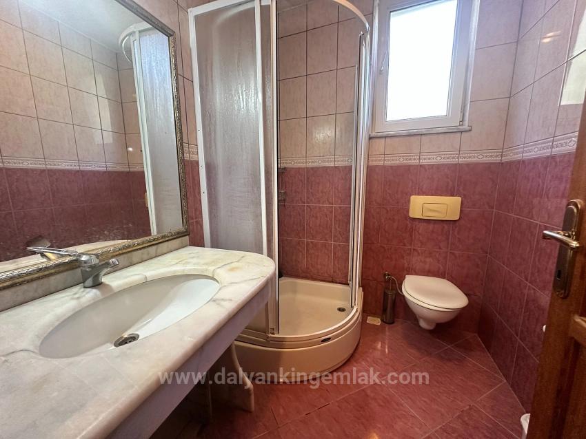 Traditioneller Bungalow (3+1 Schlafzimmer) Mit Privatem Pool Und Blick Auf Montenegro – Langzeitmiete