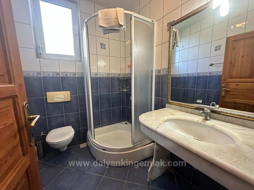 Traditioneller Bungalow (3+1 Schlafzimmer) Mit Privatem Pool Und Blick Auf Montenegro – Langzeitmiete