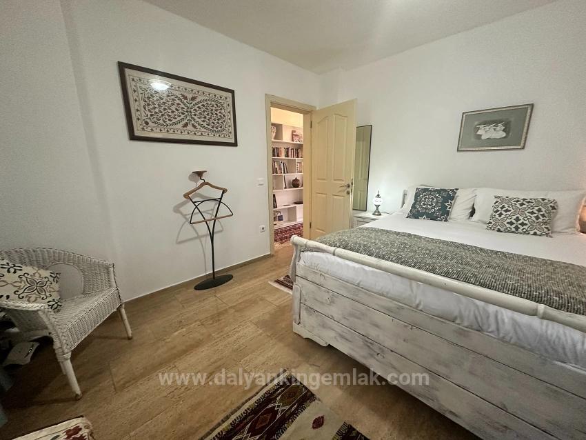 Einzigartige Mediterrane Villa Mit Einliegerwohnung