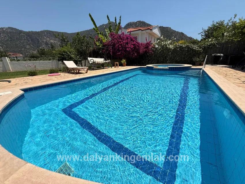 Bungalow Zum Verkauf In Der Gegend Von Dalyan Arıkbaşı