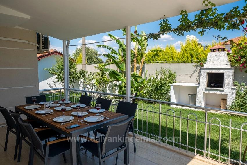 Eine Versteckte Und Elegante Villa Mit 4 Schlafzimmern In Gülpınar