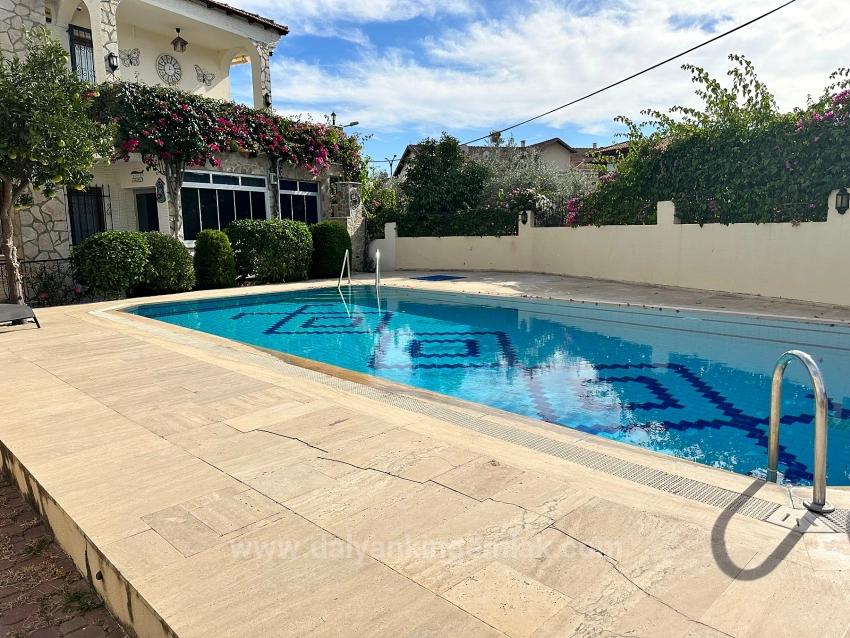 Doppelhaushälfte In Einer Ruhigen Und Friedlichen Anlage Im Zentrum Von Dalyan Zu Verkaufen.