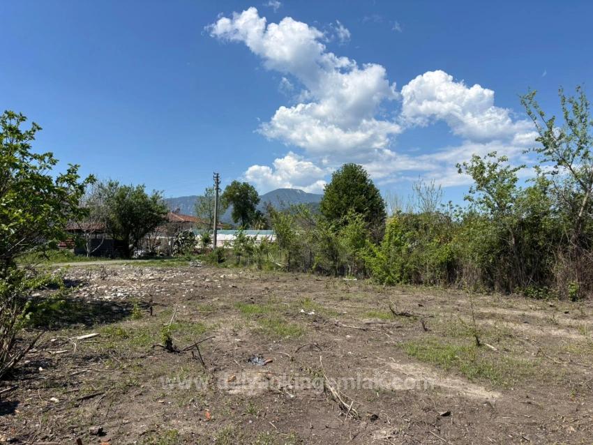 Eckgrundstück Mit Wohnzone Zum Verkauf In Muğla Dalyan Arıkbaşı