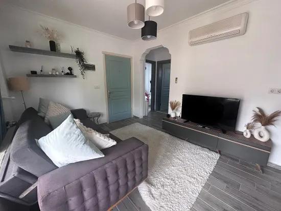 Dalyanda 1. Etage Apartment und geräumiger schöner Garten
