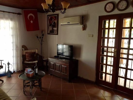 Freistehendes Bungalow Mit Investitionspotenzial In Der Gegend Von Dalyan