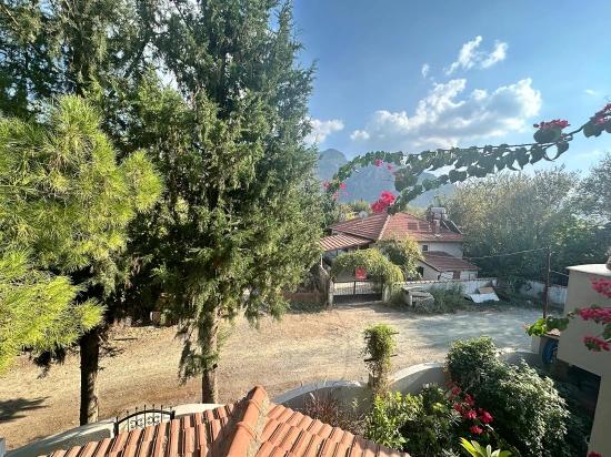 Einzigartige Mediterrane Villa Mit Separatem Apartment