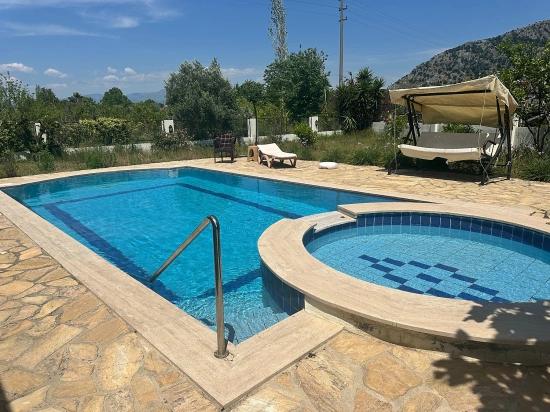 Bungalow Zum Verkauf In Der Gegend Von Dalyan Arıkbaşı