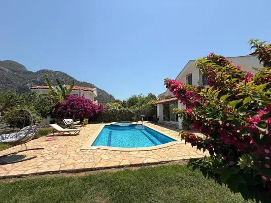 Bungalow Zum Verkauf In Der Gegend Von Dalyan Arıkbaşı