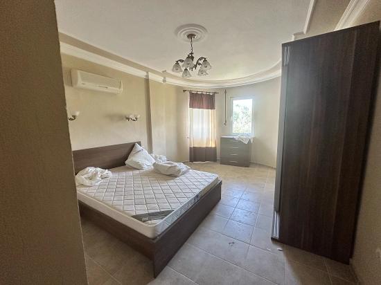 Eine Exklusive Renovierungsmöglichkeit Im Ruhigen Akkaya-tal