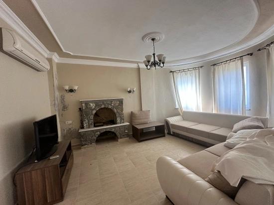 Eine Exklusive Renovierungsmöglichkeit Im Ruhigen Akkaya-tal