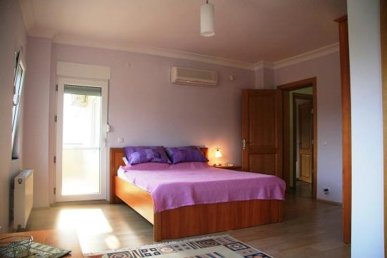 Luxuriöse Naturvilla Auf Einem 6.000 M² Großen Privatgrundstück