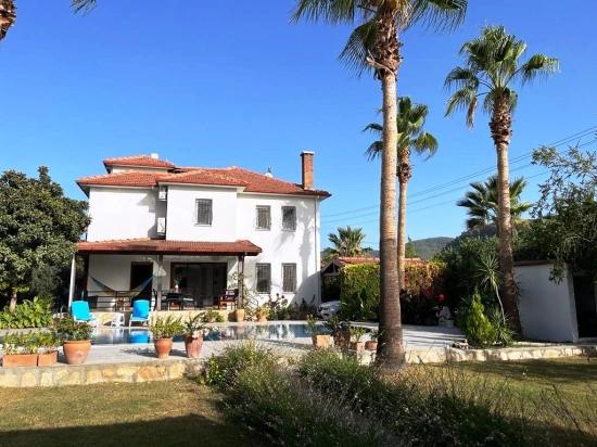 Duplex Zum Verkauf In Dalyan Okçular Auf Einem 1000 M2 Großen Grundstück