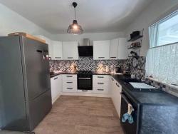 Traditionelles Türkisches Haus Mit Großem Grundstück