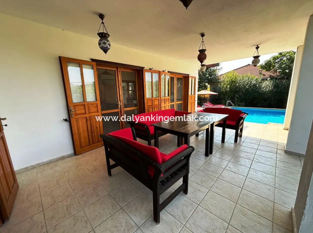 Strikingly Pretty 3 Bed Villa