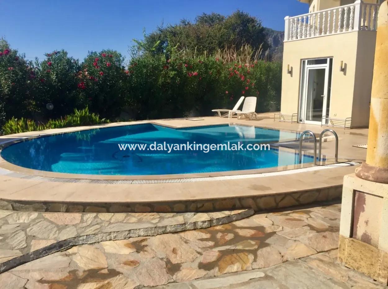 Ein Sechs - Schlafzimmer-Villa In Dalyan Gurpinar Edelstein-Villa .