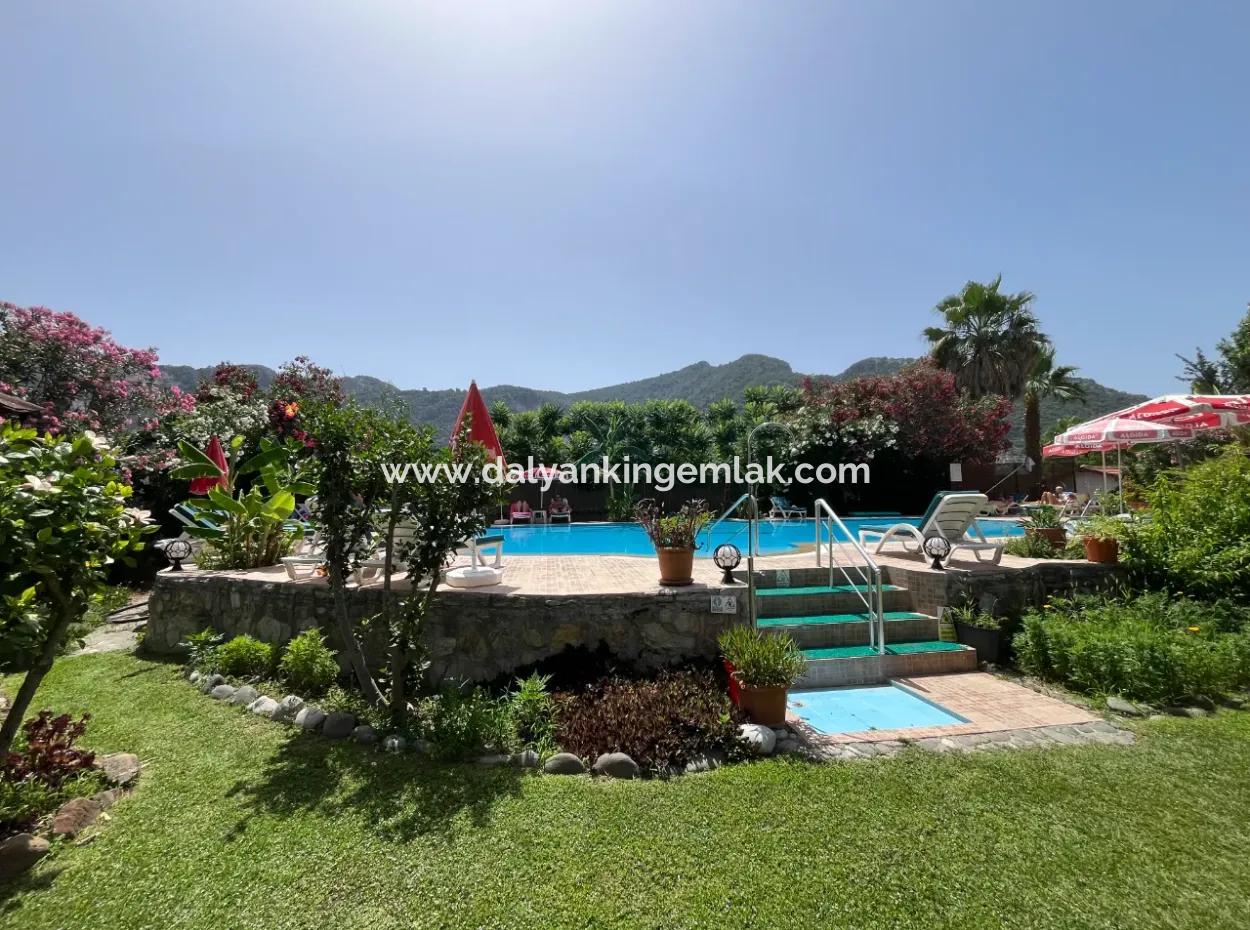 Pretty Hotel In Relaxing Setting