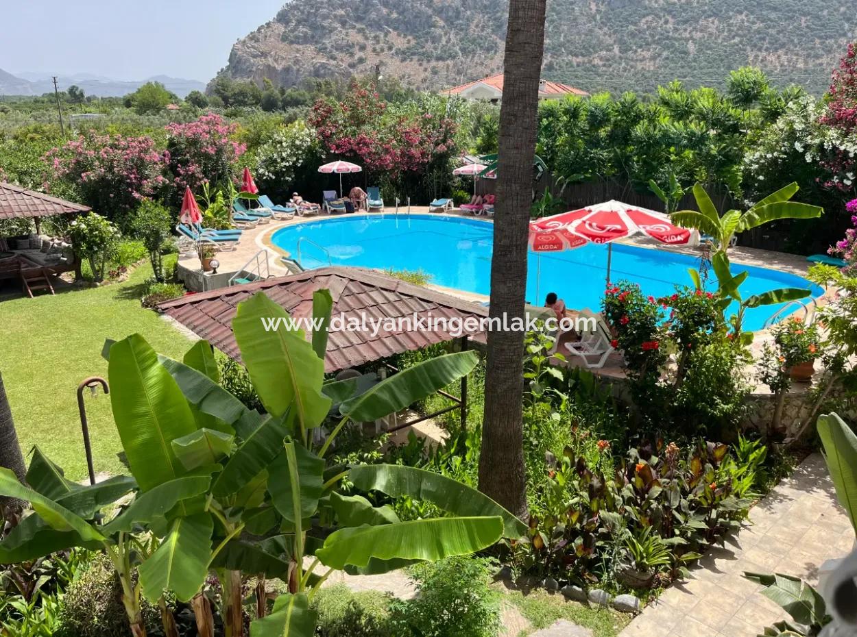 Pretty Hotel In Relaxing Setting