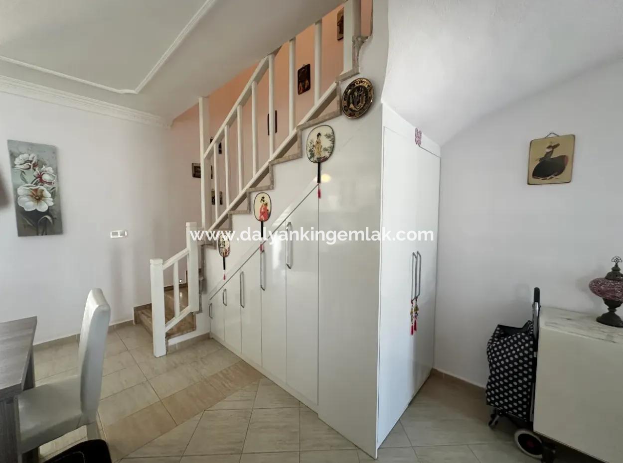 Modern 3 Bed Villa Close To Town