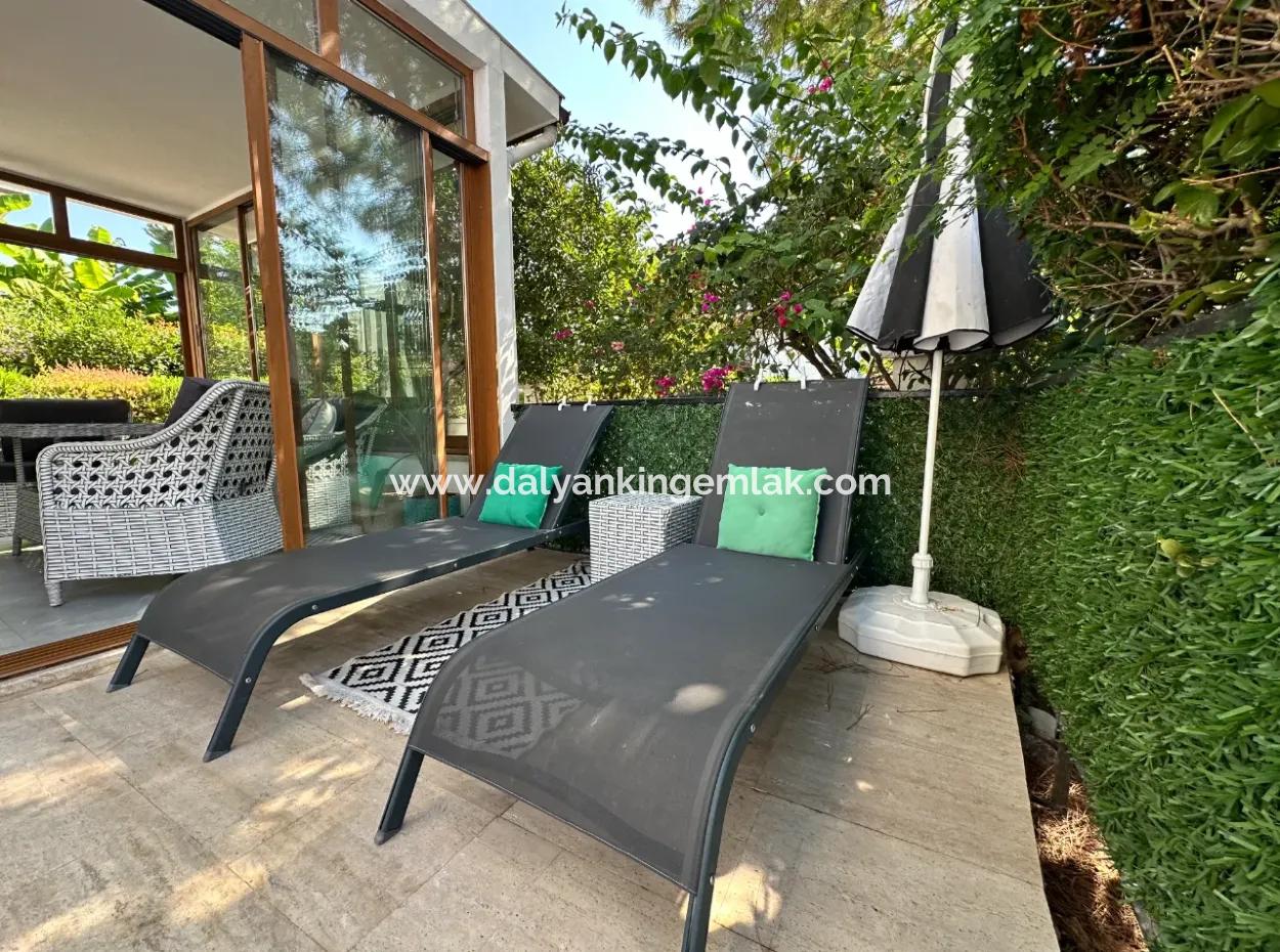 Stylish Semi-Detached Villa