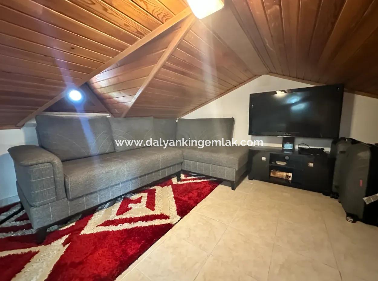 Stylish Semi-Detached Villa