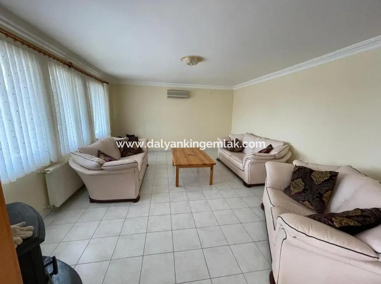 Villa Zu Verkaufen Çandir