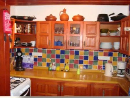 Charming Bungalow With Investment Potential