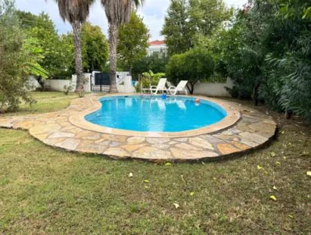Detached Villa With Shared Pool And Lush Gardens In The Gülpınar Area Of Dalyan
