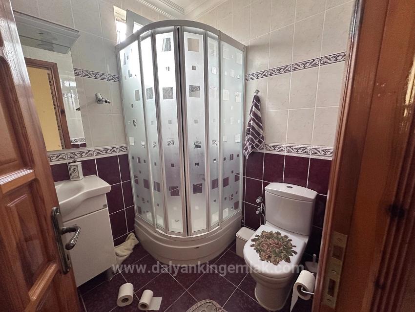 Characterful Villa Offers Great Potential.