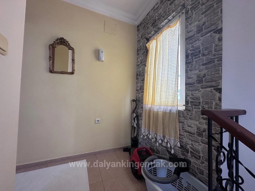 Characterful Villa Offers Great Potential.