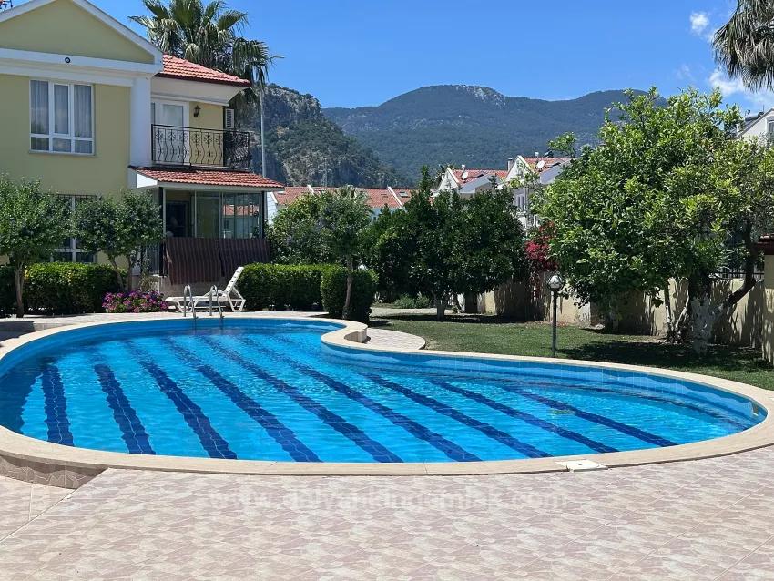 In The Shadow Of The Mountains Pool Pleasure