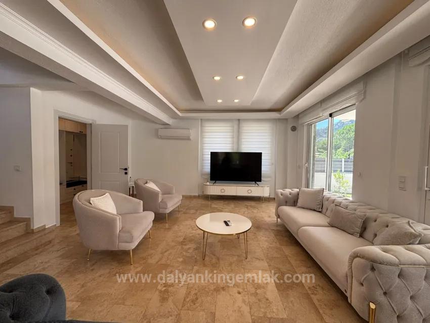 Villa Aurelia – Timeless Elegance Address