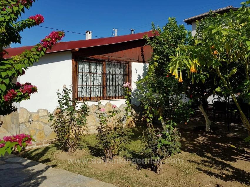A Charming, Detached Bungalow With Investment Potential In The Dalyan Arıkbaşı Area.