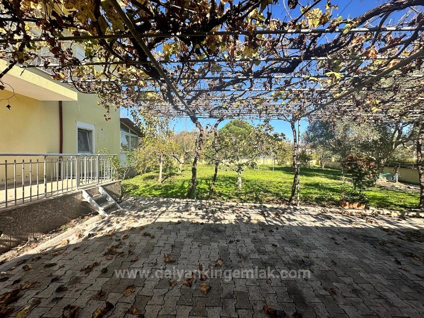 House For Sale In Dalyan Gülpınar On A 1000 M2 Plot Of Land.