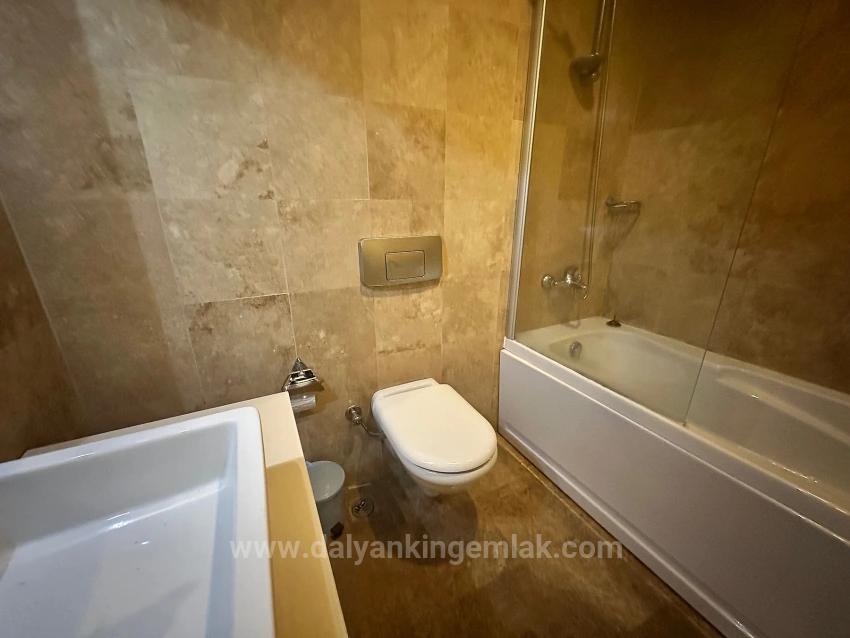 King’s Villa No.1 — An Exclusive Life Rising With Elegance And River Views