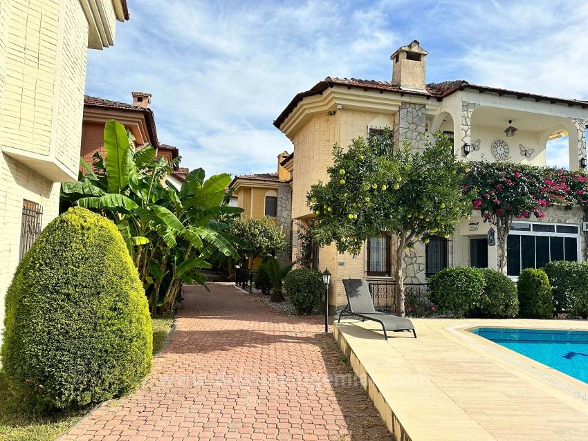 Duplex Villa For Sale In A Quiet And Peaceful Complex In The Center Of Dalyan.