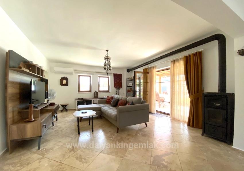 A Fairytale Property, Two Separate Lives