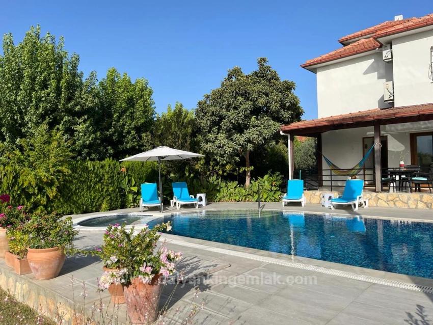 Duplex For Sale In Dalyan Okçular On A 1000 M2 Plot