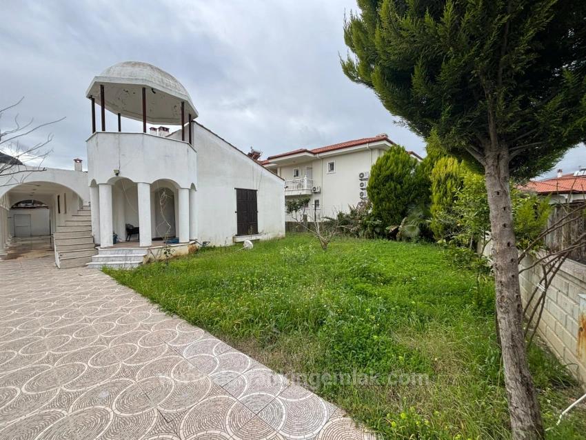 An Architecturally Unique Living Space