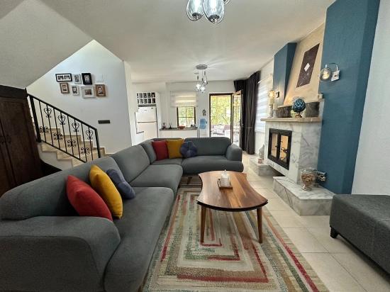 Semi-detached Villa With Shared Pool In Dalyan Osmanağalar District