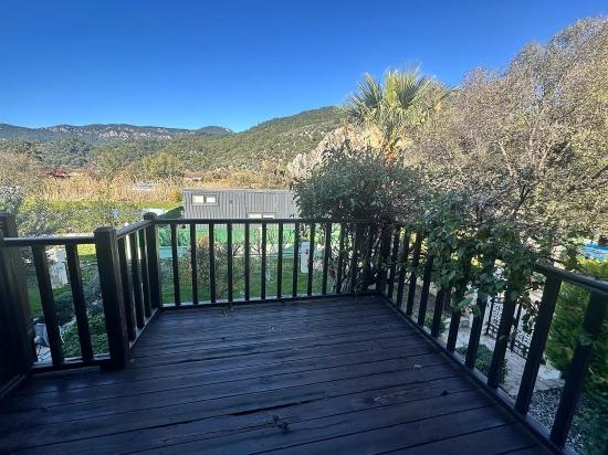 King’s Villa No.1 — An Exclusive Life Rising With Elegance And River Views