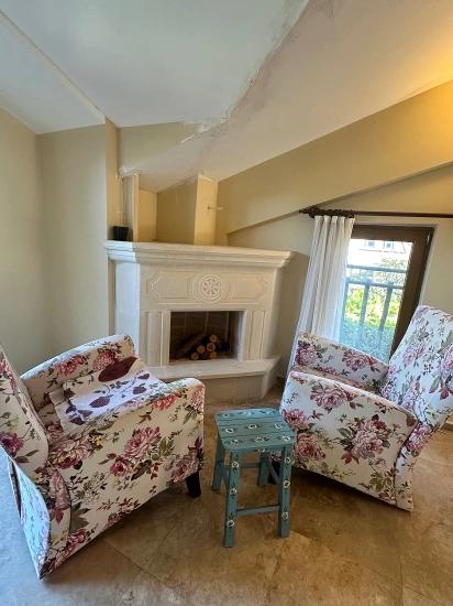 King’s Villa No.1 — An Exclusive Life Rising With Elegance And River Views