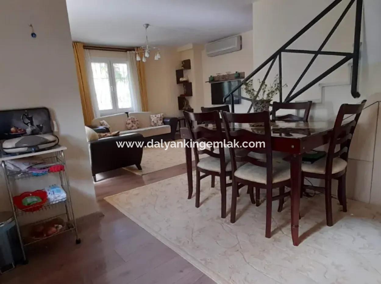 Detached Villa On A Complex