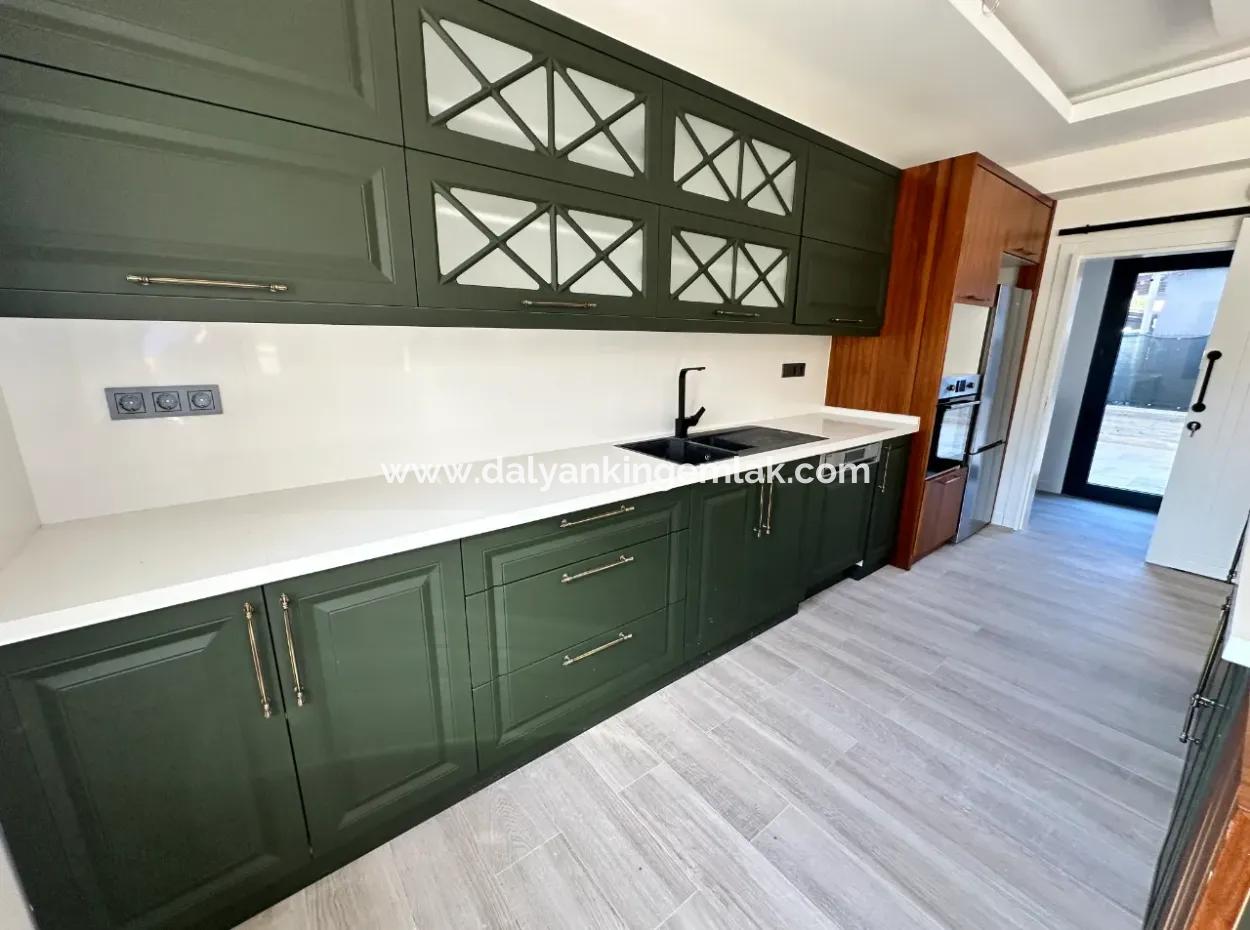 Spacious 5 Bed Close To Town