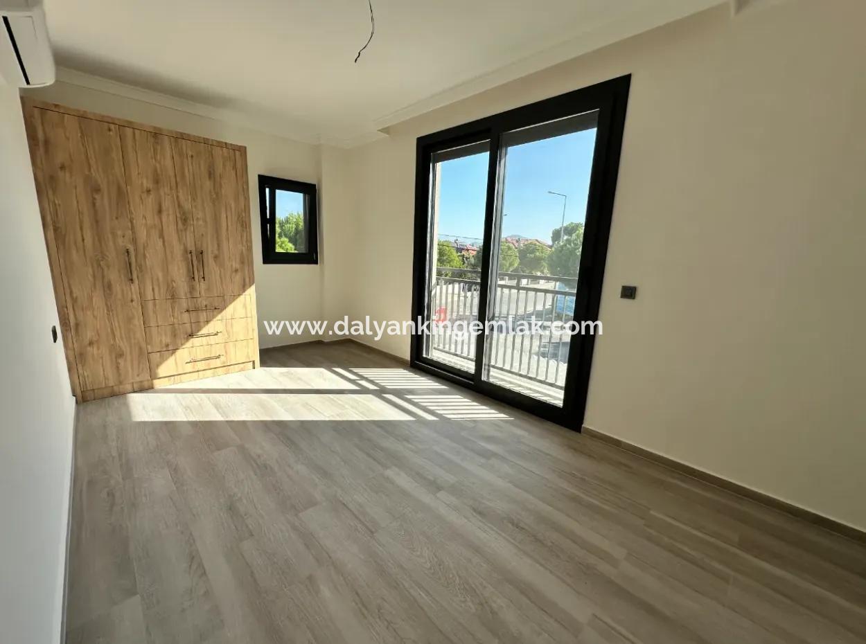 Spacious 5 Bed Close To Town