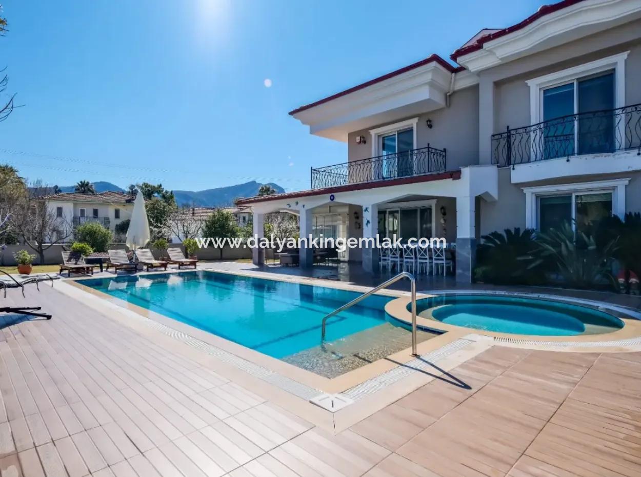 Luxury Detached Villa For Sale In Gülpınar