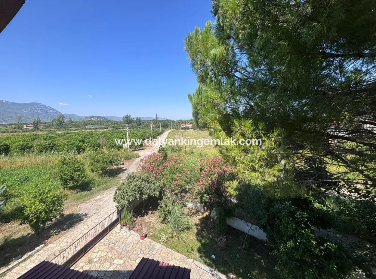 Triplex Villa Surrounded By Nature