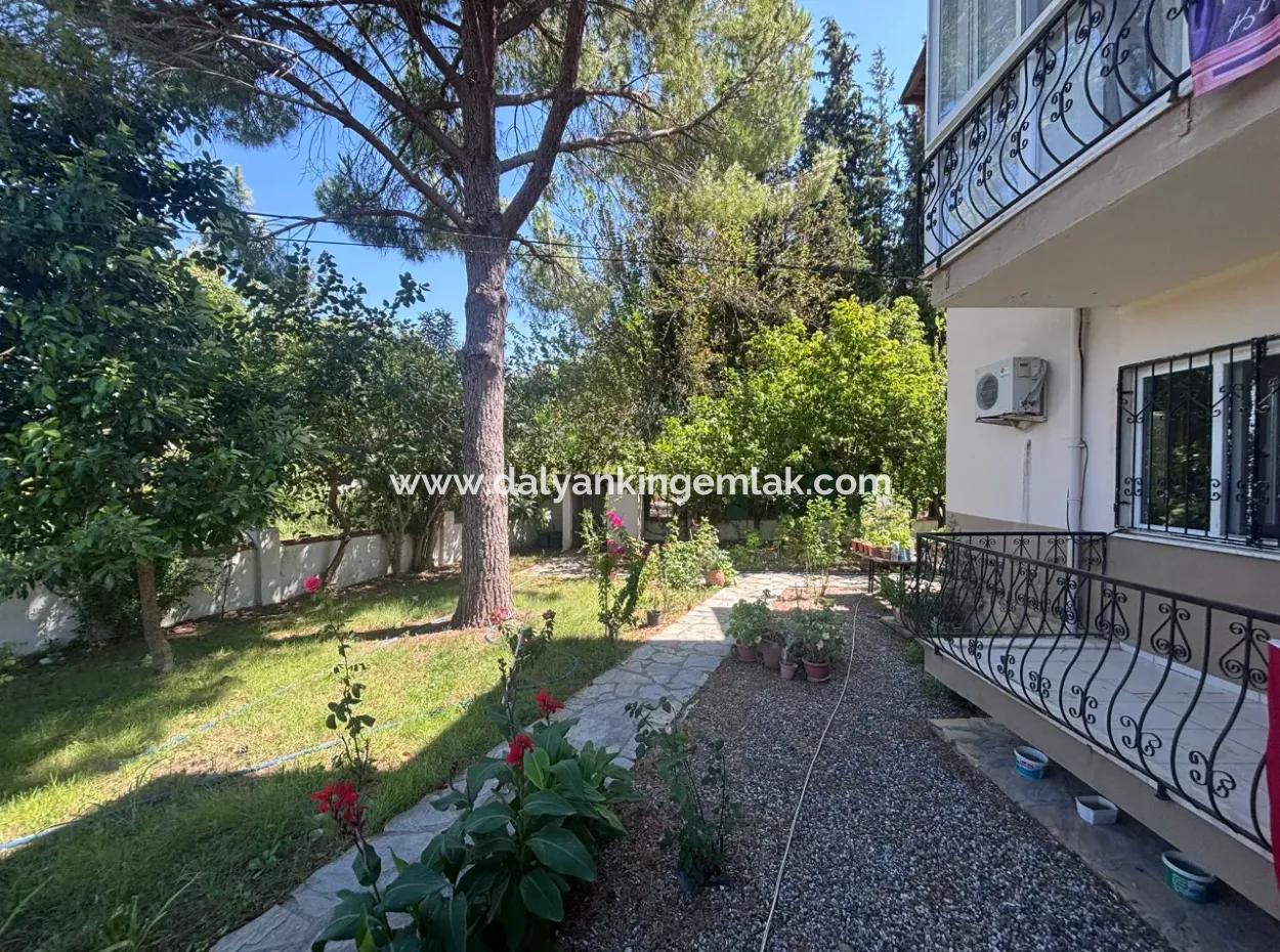 Triplex Villa Surrounded By Nature