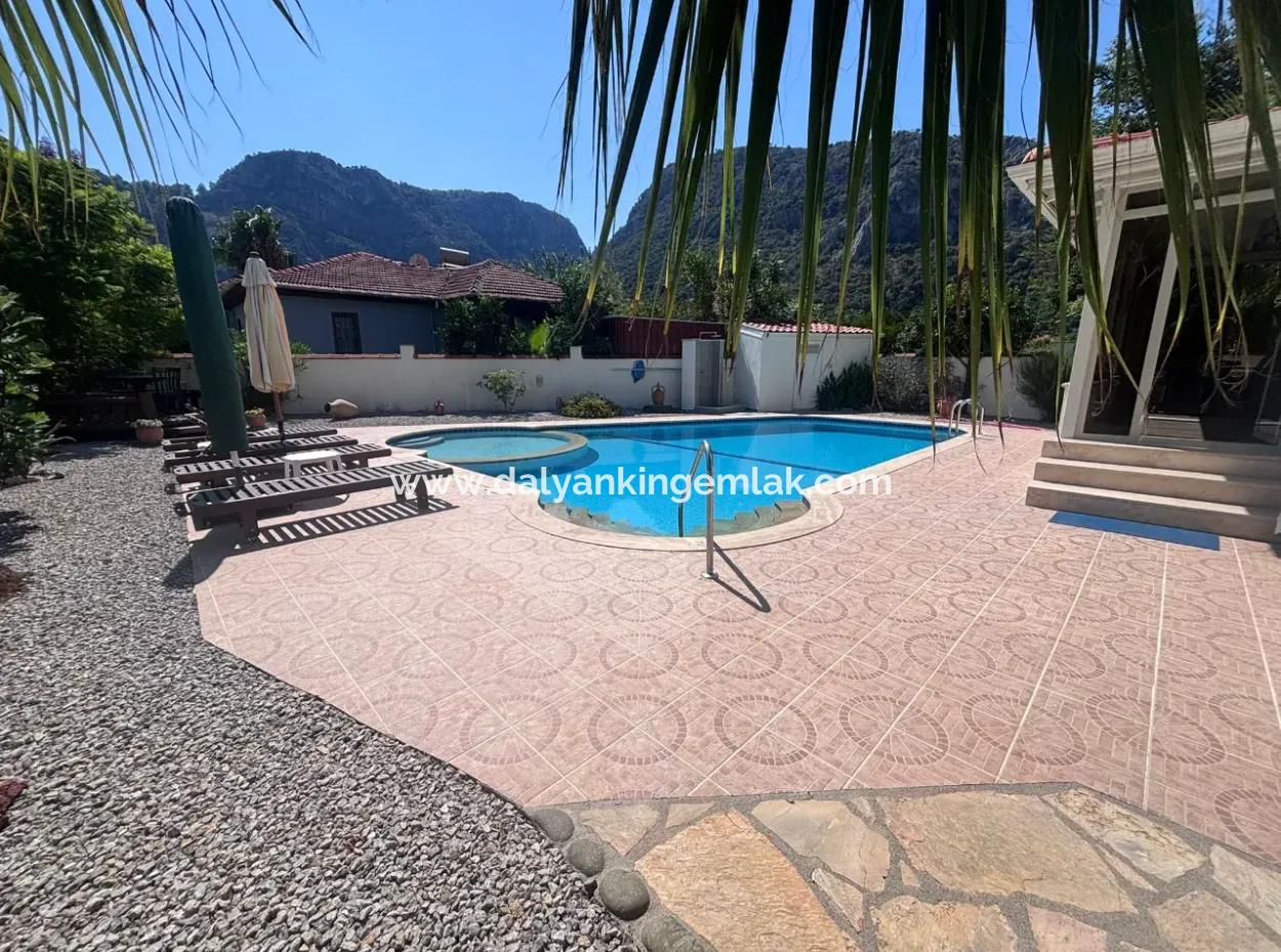 A Tranquil Retreat In The Heart Of Nature