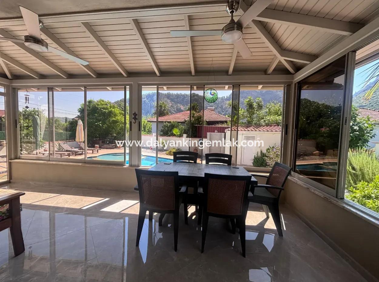 A Tranquil Retreat In The Heart Of Nature