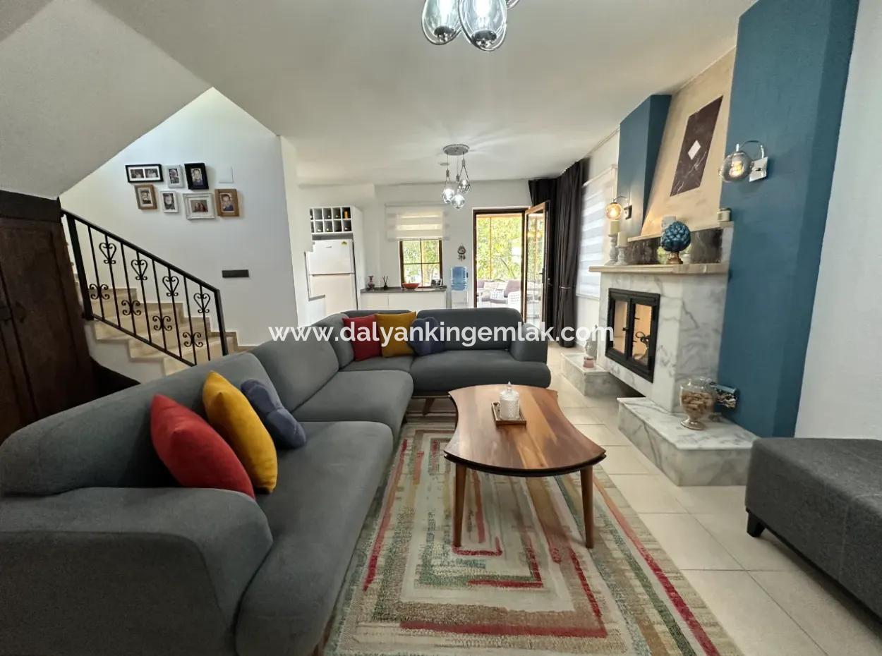 Stylish Semi-Detached Villa